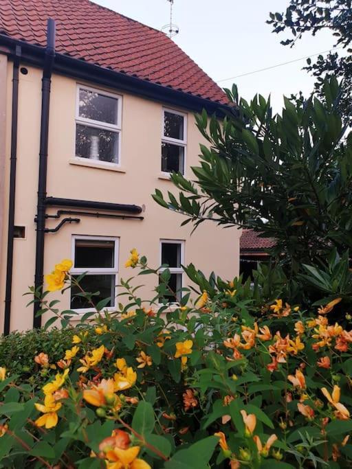 No6 High Street Edwinstowe Exterior foto